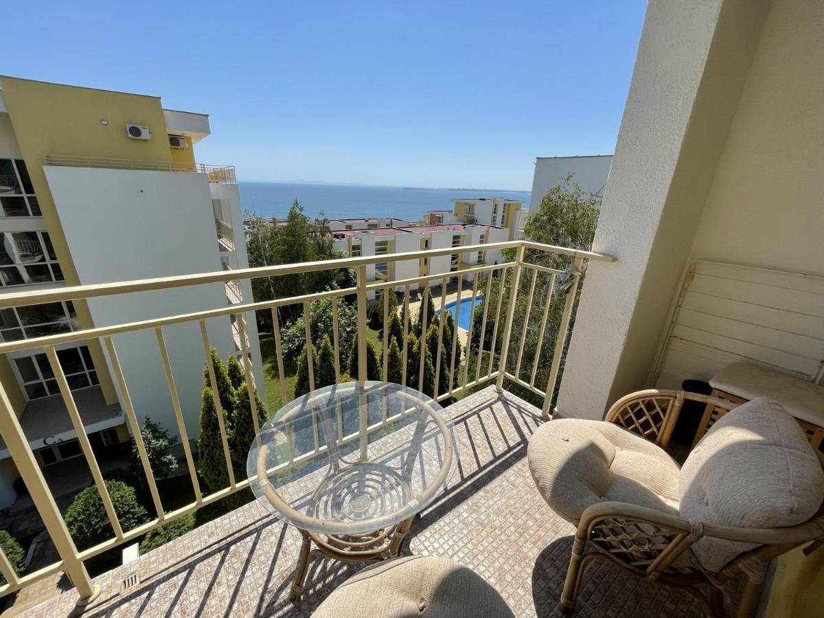 Fort Noks - Menada Apartments Sveti Vlas Exterior foto